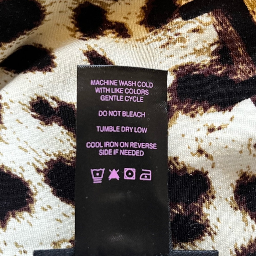 Slim-Sation Leopard Print Leggings by Multiples Size Medium - Picture 3 of 8